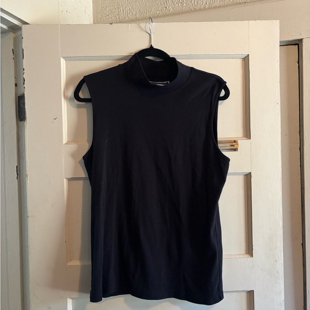 Karen Scott Black Sleeveless Muscle Tee